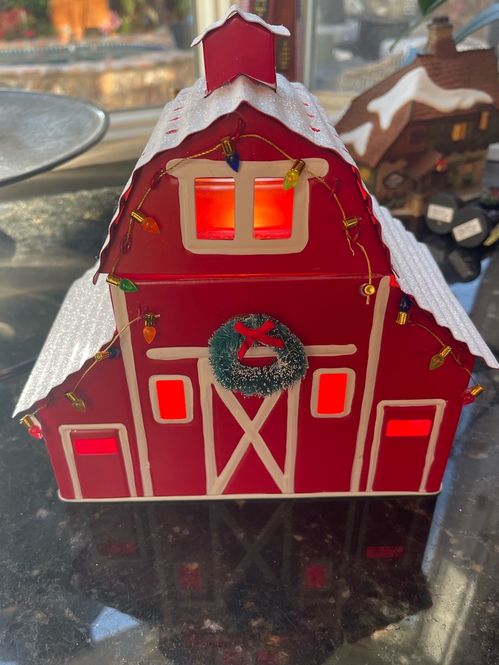 Scentsy Red Light-Up Holiday Barn with Wreath and String Lights
